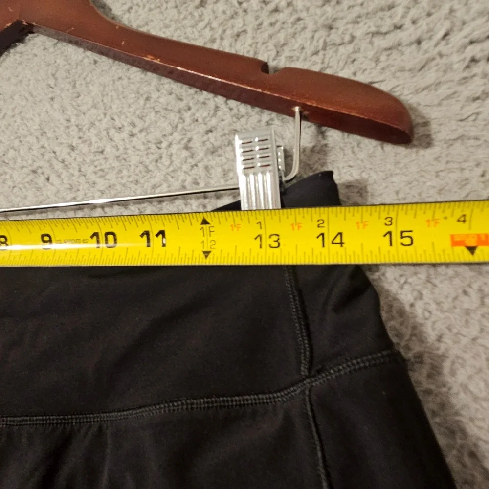Lululemon Sped Up Shorts Mid Rise 4